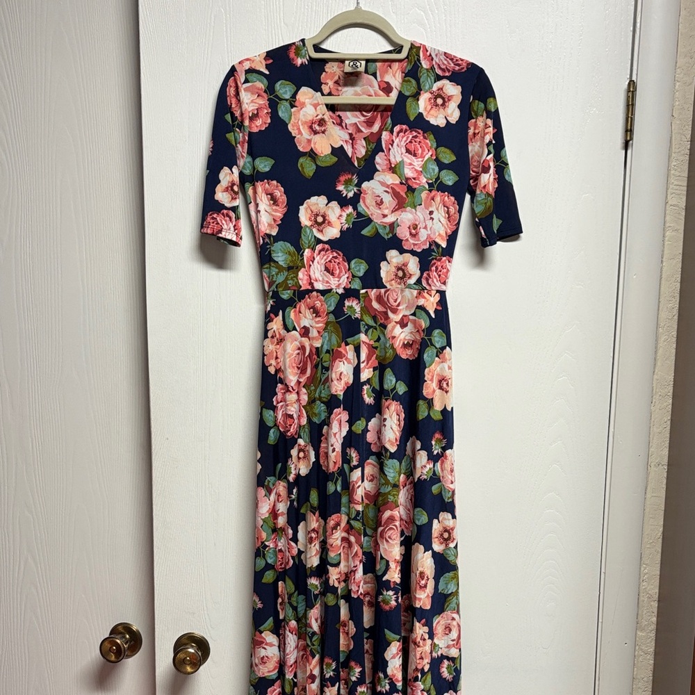 Agnes & Dora Romeo &‎ Juliet Austin Maxi Dress